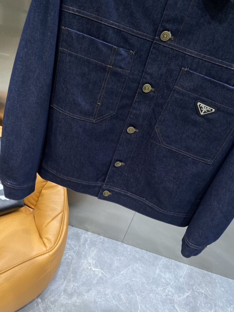 Pra*a outwear